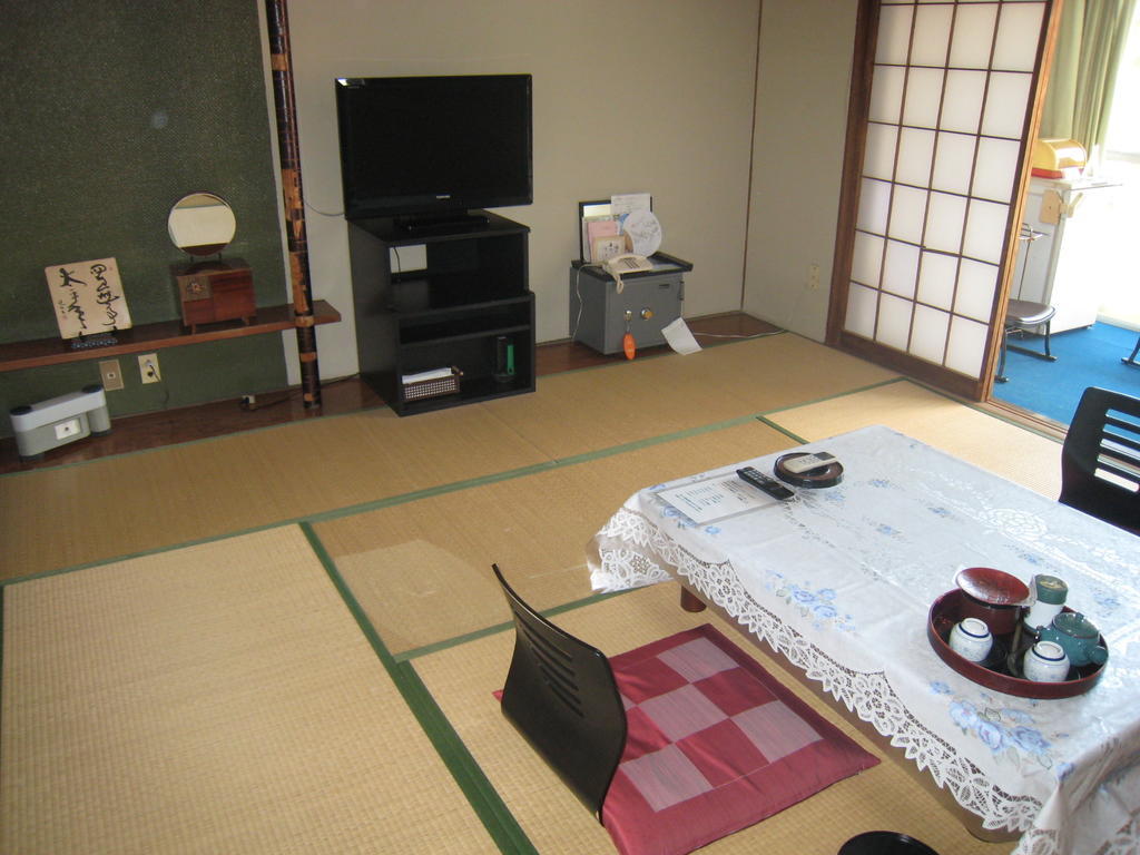 Kajiya Ryokan Futtsu Chambre photo